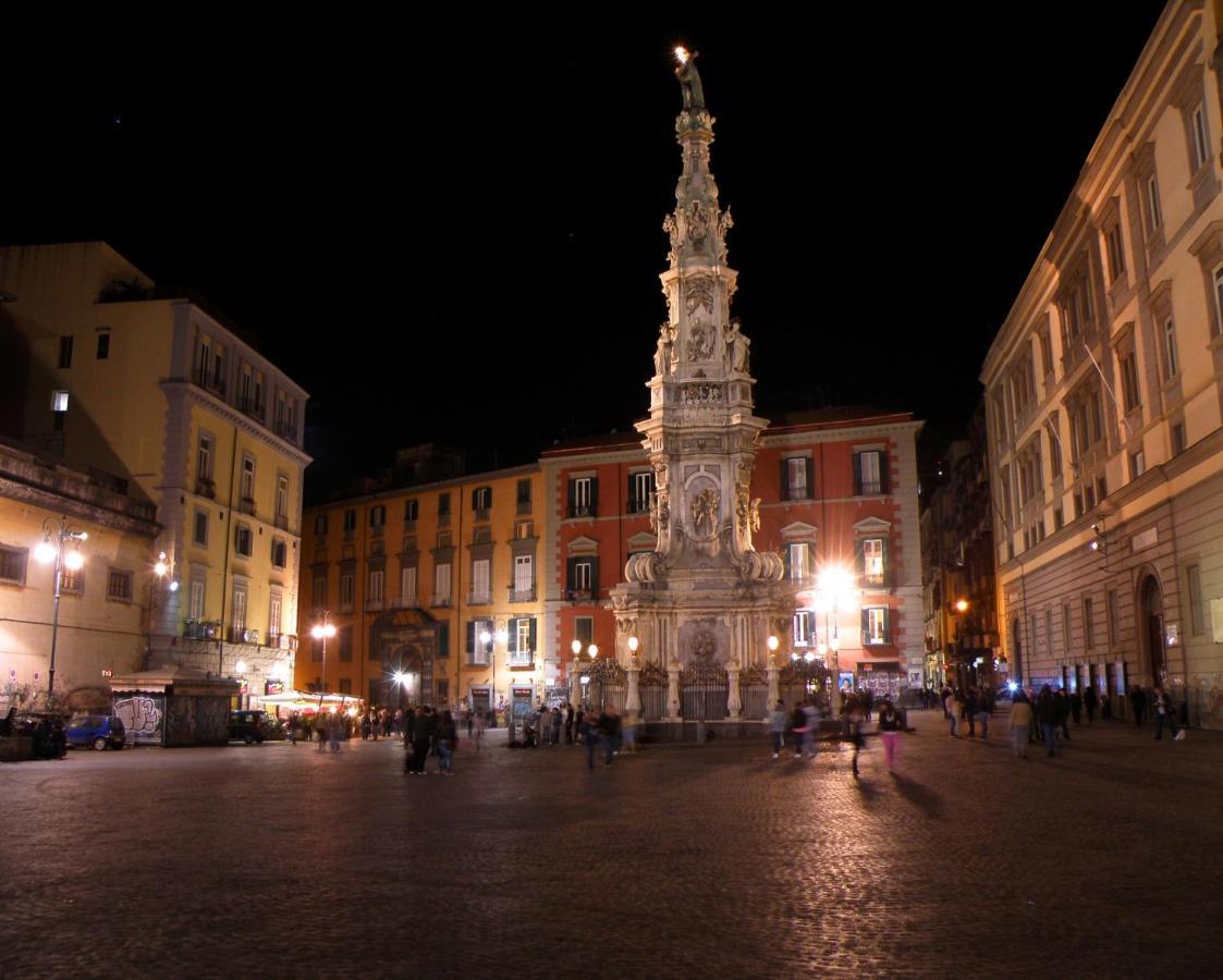 Suite San Gennaro Bis Napoli Exterior foto