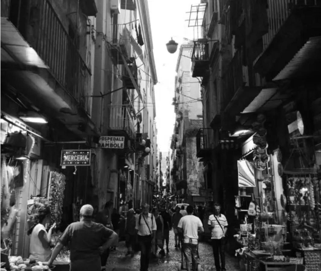 Suite San Gennaro Bis Napoli Exterior foto